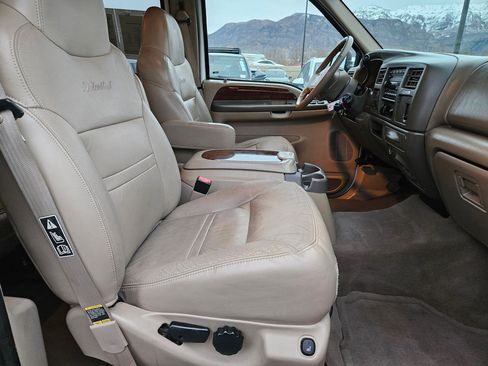 Used 2001 Ford Excursion Limited image 34