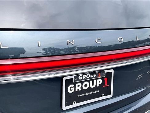 Used 2023 Lincoln Aviator Reserve w/ Equipment Group 201A image 29