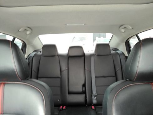 Used 2023 Nissan Sentra SR w/ SR Premium Package FWD image 34
