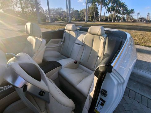 Used 2012 BMW 650i Convertible image 27