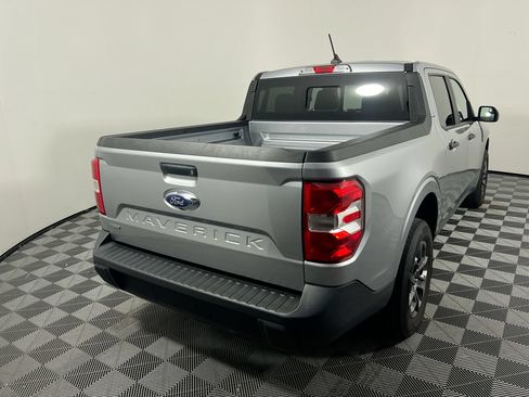 Used 2023 Ford Maverick XLT FWD image 3