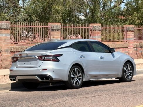 Used 2019 Nissan Maxima 3.5 SV w/ Floor Mat Group FWD image 10