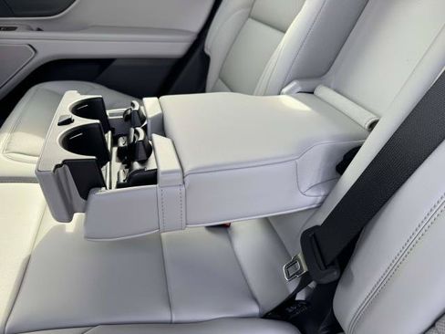 New 2026 Lincoln Nautilus Premier AWD/4WD image 10