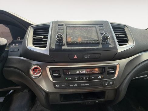 Used 2019 Honda Ridgeline Sport image 11