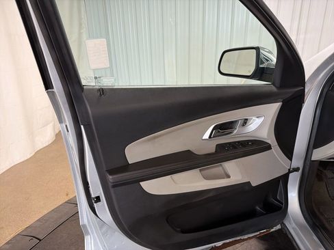 Used 2015 Chevrolet Equinox LT image 4