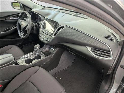 Used 2023 Chevrolet Malibu LT FWD image 19