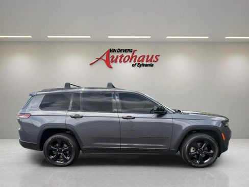 Used 2022 Jeep Grand Cherokee L Laredo AWD/4WD image 8
