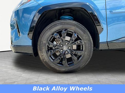 Used 2022 Toyota RAV4 SE AWD/4WD image 33