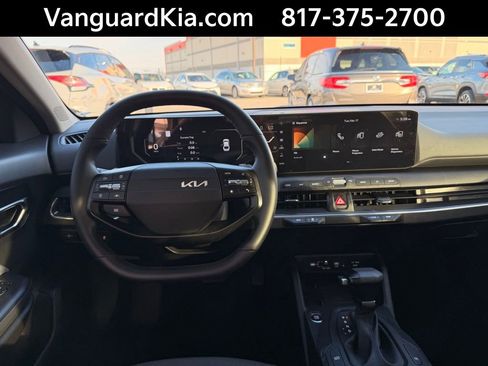 Certified 2025 Kia K4 EX image 15