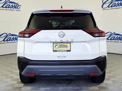 Used 2023 Nissan Rogue S FWD image 4