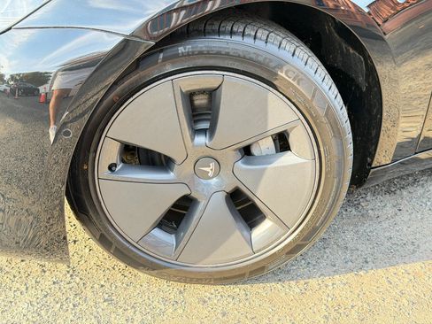 Used 2022 Tesla Model 3 Long Range AWD/4WD image 67