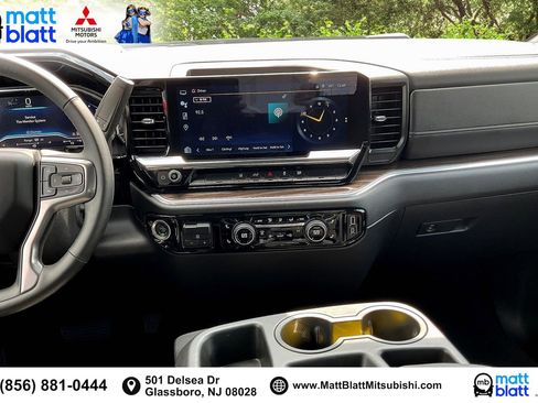 Used 2025 Chevrolet Silverado 2500 LT w/ Convenience Package image 7