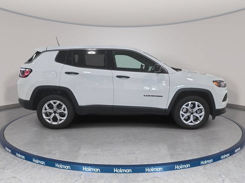 Used 2025 Jeep Compass Sport AWD/4WD image 5