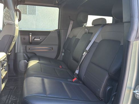 Used 2024 GMC Hummer EV 3X AWD/4WD image 8