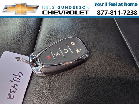 Used 2021 Chevrolet Traverse RS AWD/4WD image 15