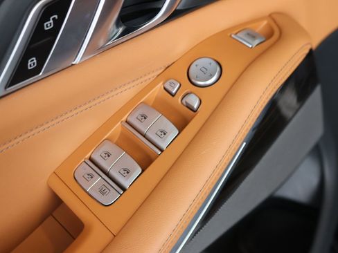 Used 2023 BMW X7 xDrive40i w/ M Sport Package image 14