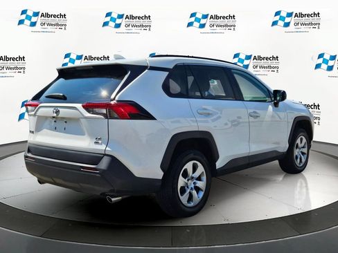 Used 2021 Toyota RAV4 LE AWD/4WD image 5
