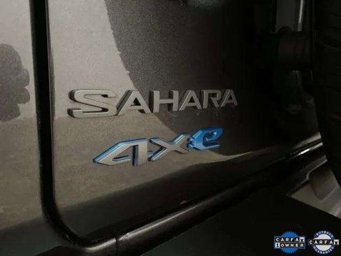 Used 2025 Jeep Wrangler Unlimited Sahara w/ Safety Group image 96