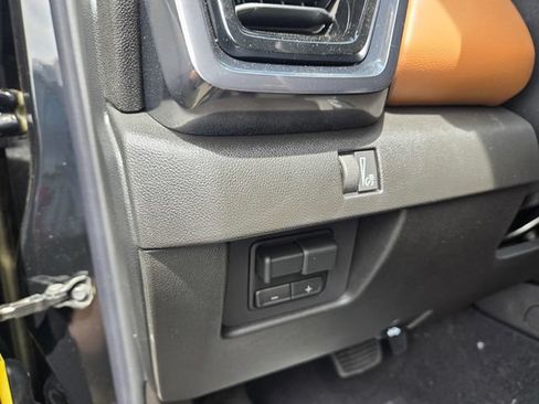 New 2026 GMC Canyon AT4 w/ Nightfall Edition AWD/4WD image 13