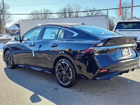 New 2026 Nissan Sentra SR w/ SR Premium Package image 3