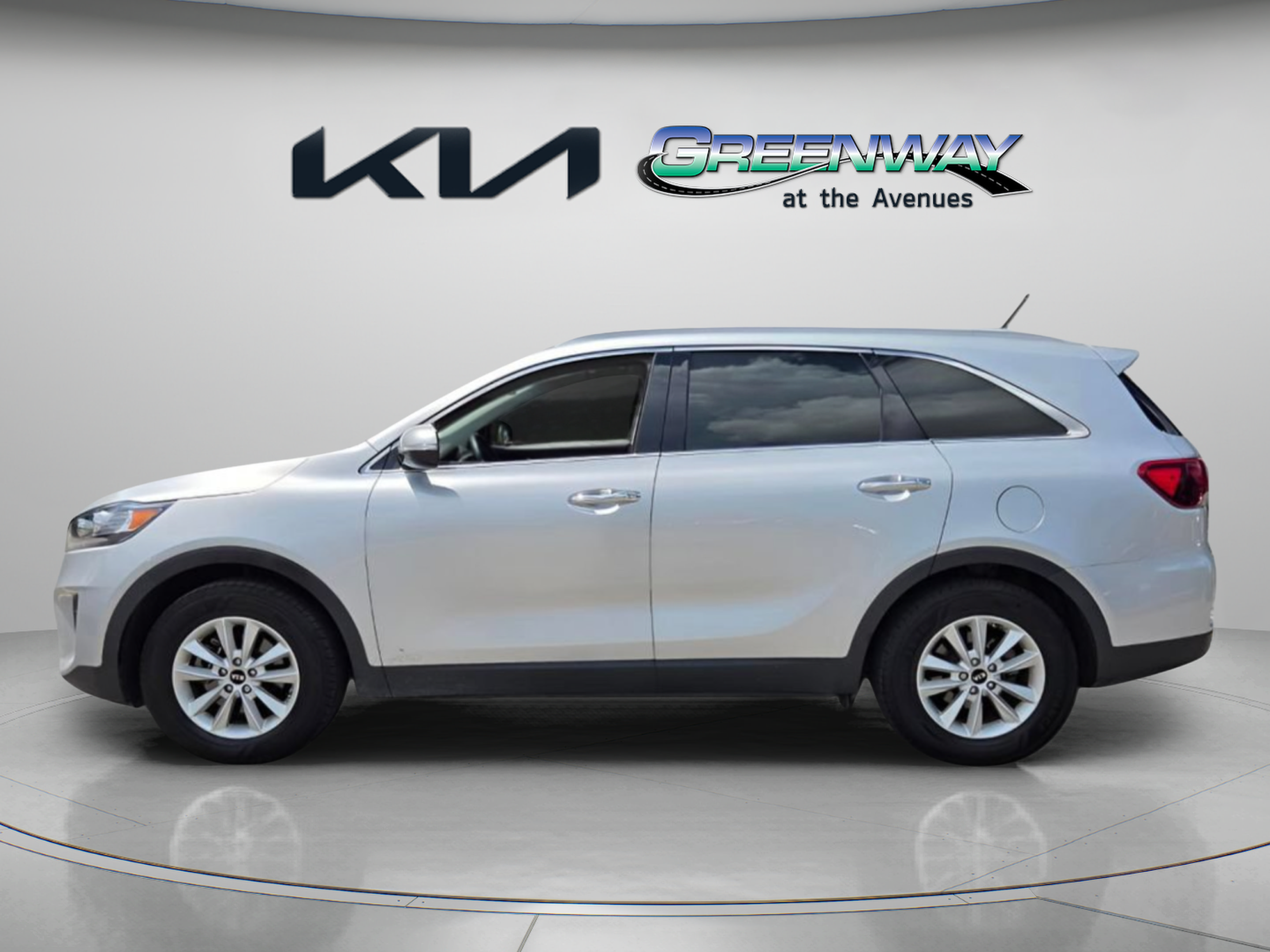 Used 2020 Kia Sorento LX w/ LX I4 Convenience Package AWD/4WD image 4