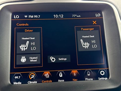 Used 2022 Jeep Renegade Latitude w/ Convenience Group AWD/4WD image 20