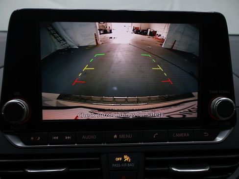 Used 2023 Nissan Altima 2.5 SV FWD image 24