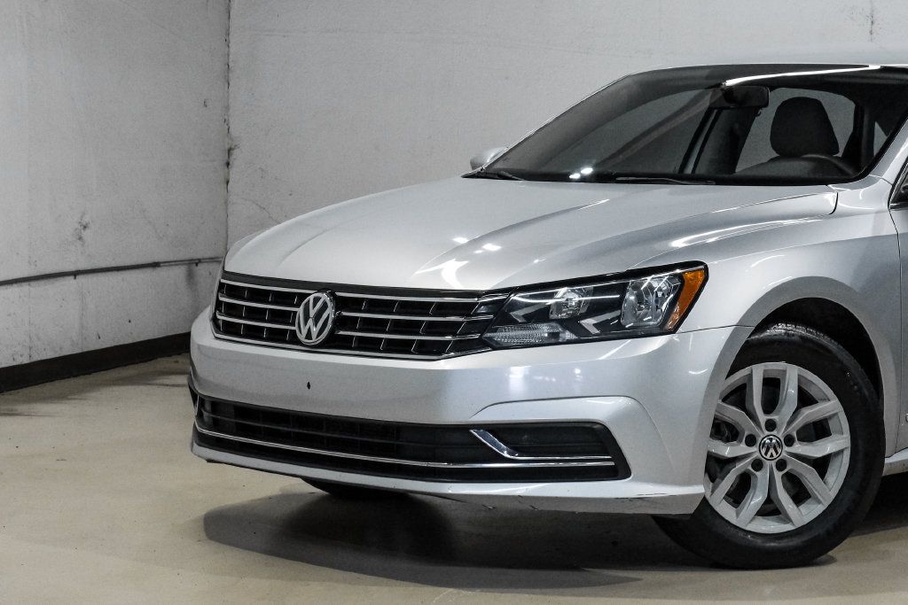 Used 2016 Volkswagen Passat 1.8T S FWD image 5