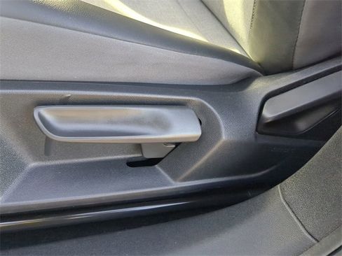 Used 2024 Volkswagen ID.4 2WD image 18