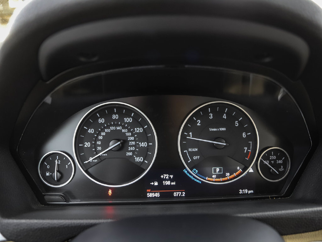Used 2015 BMW 328i xDrive Wagon AWD/4WD image 14