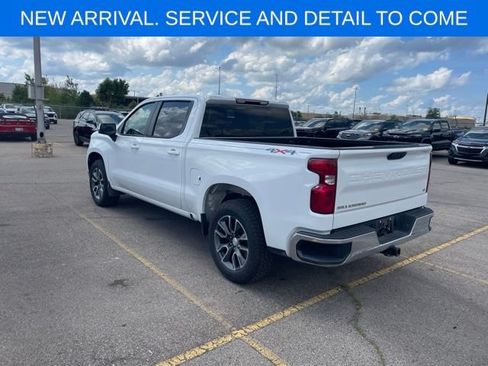 Used 2024 Chevrolet Silverado 1500 LT AWD/4WD image 10