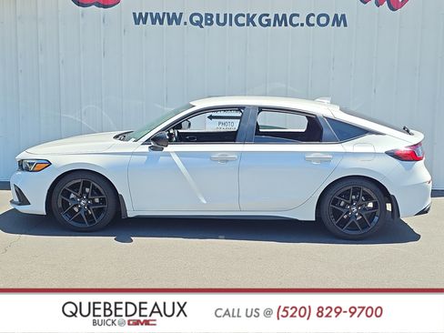Used 2024 Honda Civic Sport image 4
