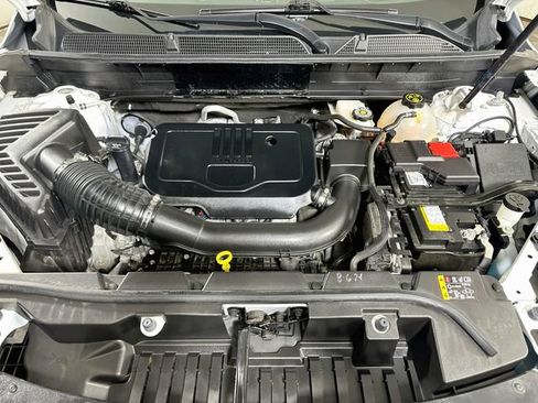 Used 2023 GMC Acadia SLT AWD/4WD image 36