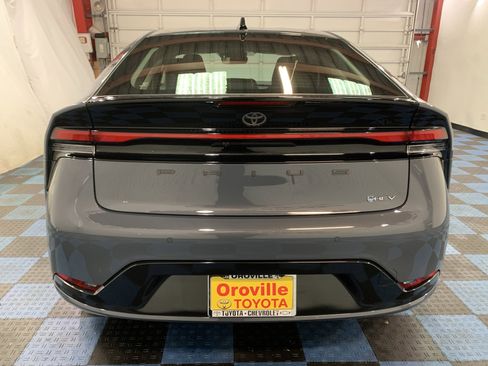 New 2026 Toyota Prius XLE image 4