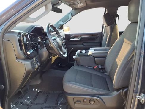 Used 2022 Chevrolet Silverado 1500 LT AWD/4WD image 11