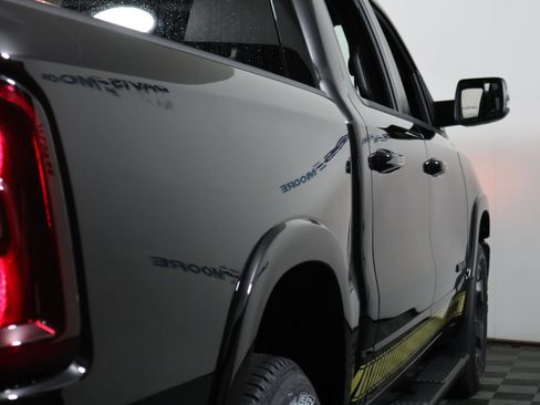 Used 2025 RAM 1500 Big Horn AWD/4WD image 5