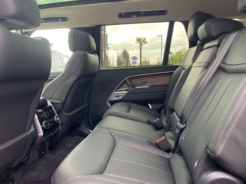 New 2026 Land Rover Range Rover Long Wheelbase SE AWD/4WD image 5