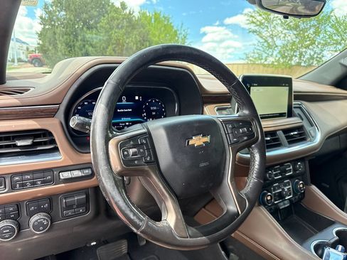 Used 2022 Chevrolet Tahoe High Country AWD/4WD image 13
