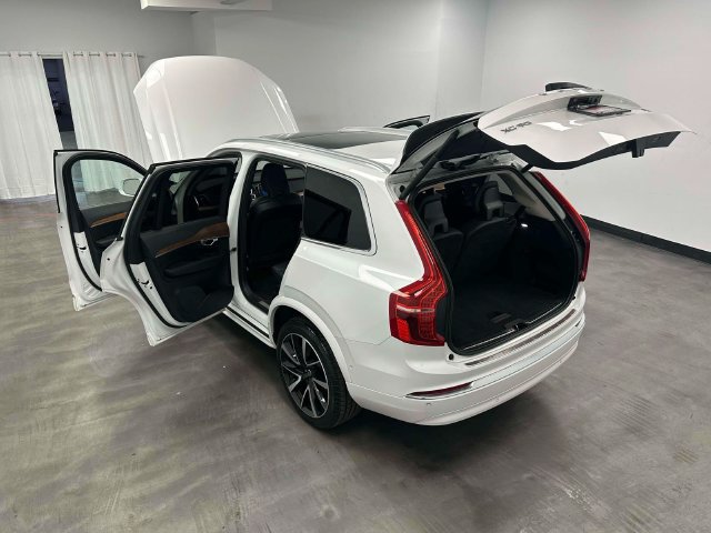 Used 2023 Volvo XC90 B6 Plus w/ Protection Package Premier AWD/4WD image 18