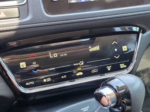 Used 2022 Honda HR-V EX image 39