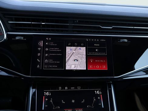 Used 2025 Audi Q7 3.0T Premium Plus AWD/4WD image 23