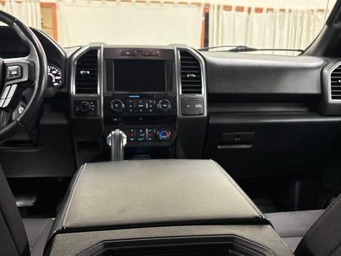 Used 2018 Ford F150 XLT w/ Equipment Group 302A Luxury AWD/4WD image 19