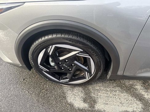 Used 2025 Kia K4 EX image 12