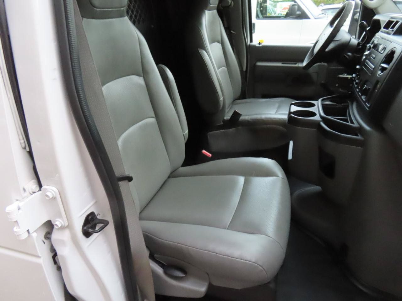 Used 2012 Ford E-150 and Econoline 150 RWD image 10
