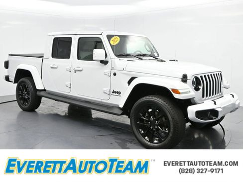 Used 2023 Jeep Gladiator Overland AWD/4WD image 1