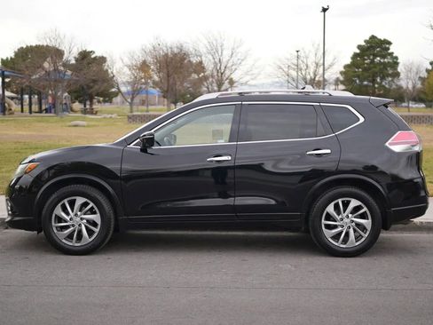 Used 2014 Nissan Rogue SL image 3