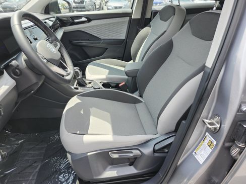 Used 2023 Volkswagen Taos S w/ Driver Assistance Package AWD/4WD image 22