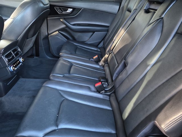 Used 2017 Audi Q7 3.0T Premium Plus AWD/4WD image 25
