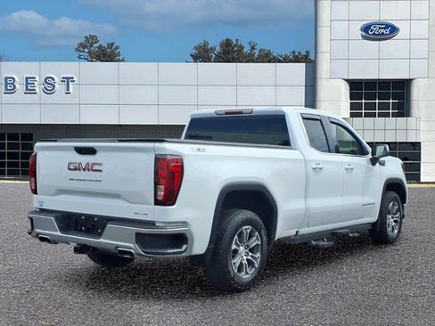 Used 2023 GMC Sierra 1500 SLE w/ X31 Off-Road Package AWD/4WD image 4