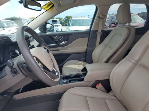 Used 2022 Lincoln Corsair FWD image 21